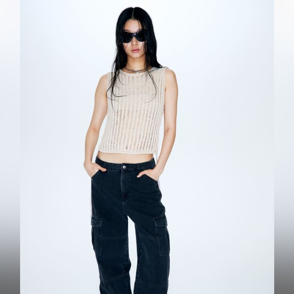 Knit sleeveless top